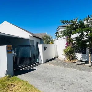 Oasis Of Comfort Holiday home Cape Town