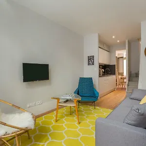 https://quai-claude-bernard.hotels-rhonealpes.com
